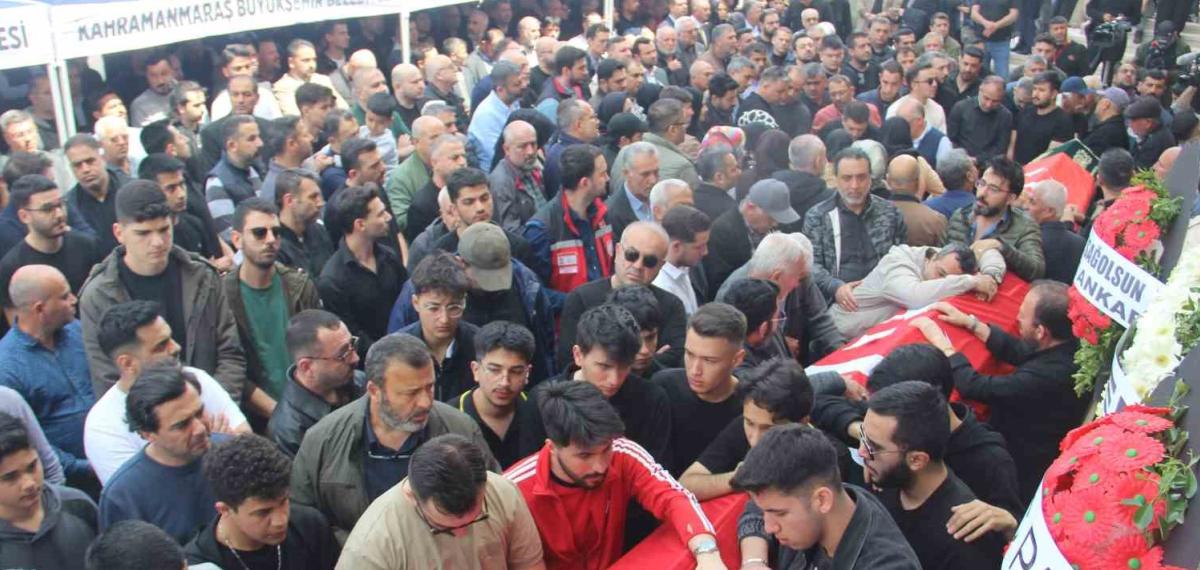 Saldırıda Ölen 4 Öğrenci Gözyaşları İçerisinde Uğurlandı