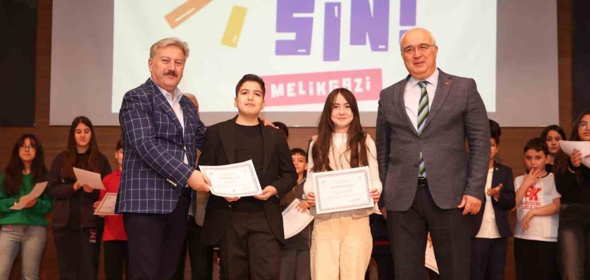 ’Sen Yaparsın Melikgazi’de Başarılı Olan Küçük Müzisyenler Ödüllerini Aldı