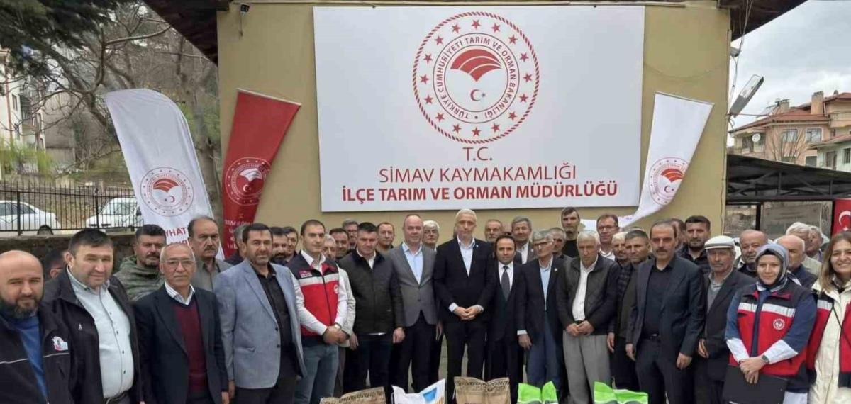 Simav’da Çiftçilere Yüzde 75 Hibeli Tohum Desteği