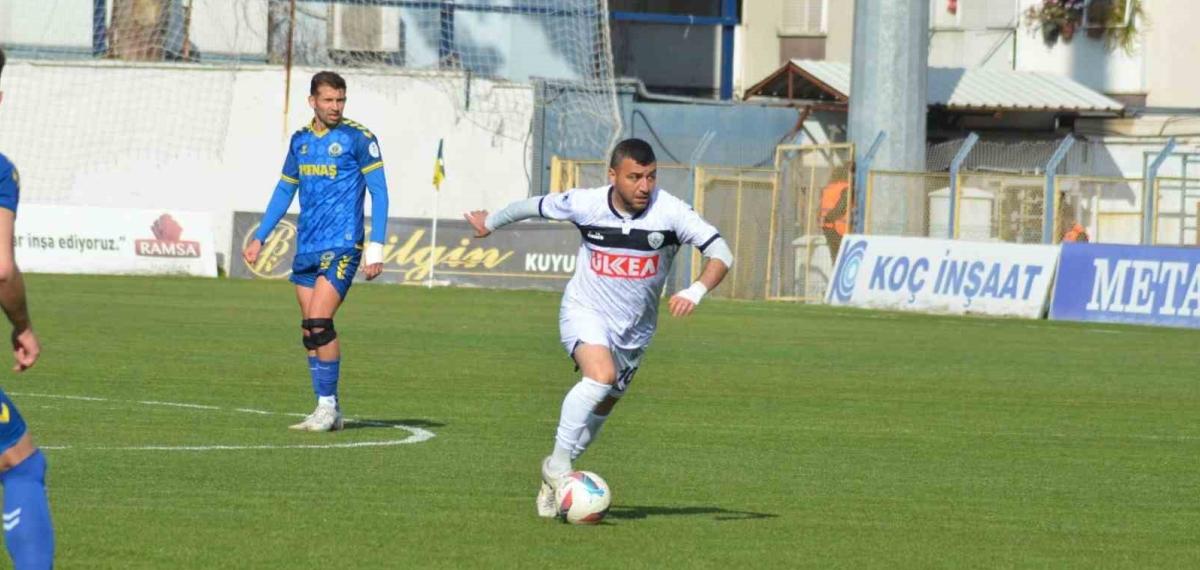 Sökeli Futbolcu Taşdemir, Yeşil Sahalara Veda Etti