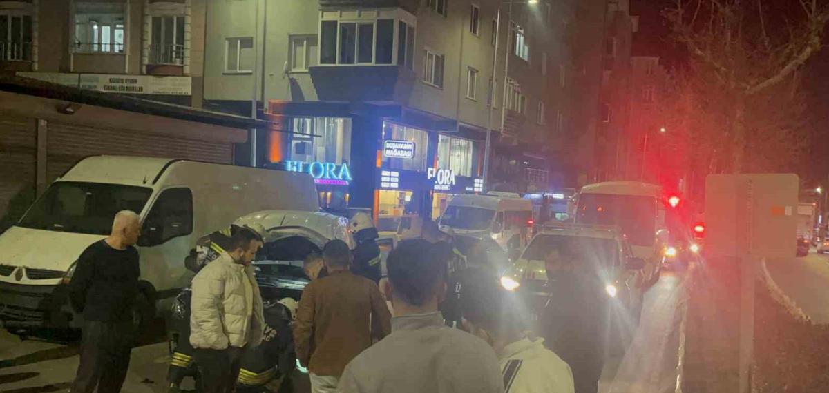 Tekirdağ’da Alkollü Sürücü İşçi Servisine Çarptı, Ardından Minibüs Şoförüne Tehditler Savurdu