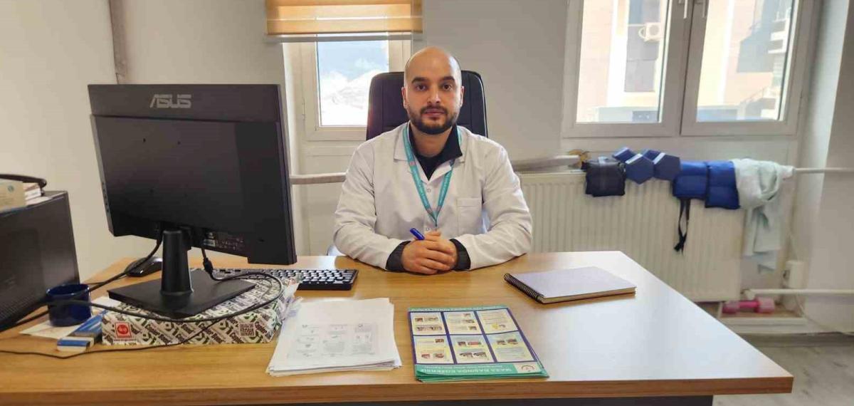 Teknoloji Kullanımı Artıyor, Omurga Rahatsızlıkları Genç Yaşlara İniyor