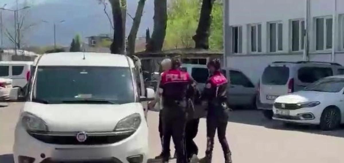 Tiktok Canlı Yayını Kanlı Bitti: Genç Kadın Yüzünden Bıçaklandı