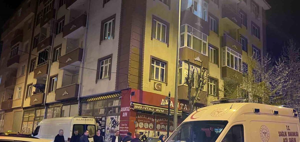 Trafikte Garip Olay: Taksiciye Kızan Yaya Çılgına Döndü