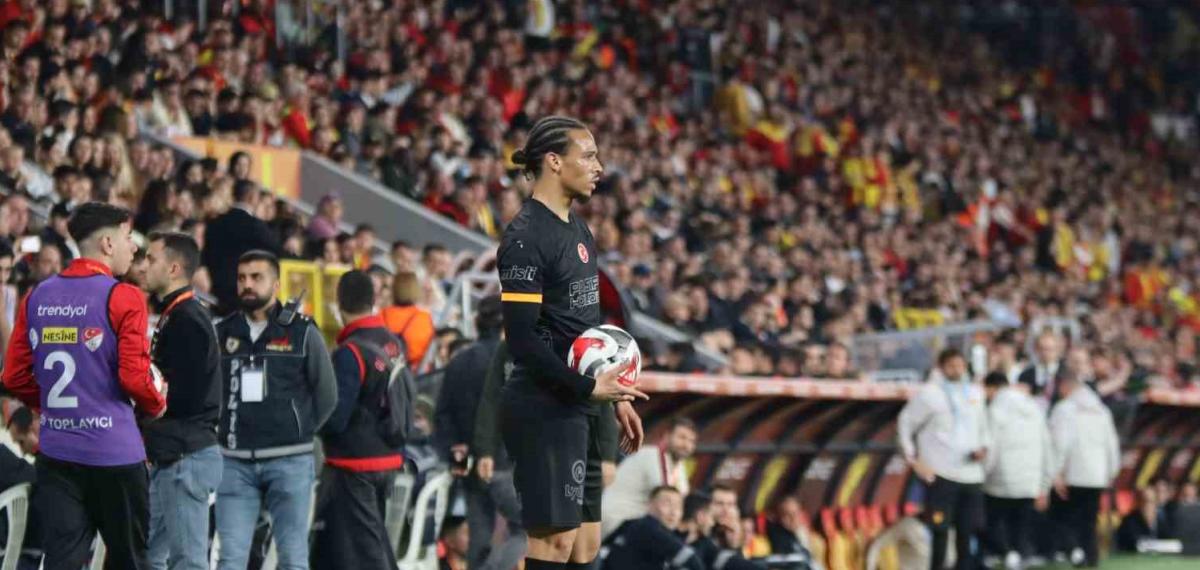 Trendyol Süper Lig: Göztepe: 0 – Galatasaray: 2 (İlk Yarı)