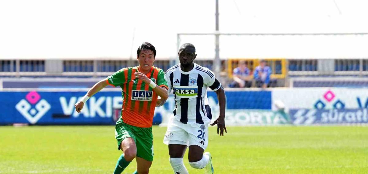 Trendyol Süper Lig: Kasımpaşa: 0 – Corendon Alanyaspor: 0 (İlk Yarı)