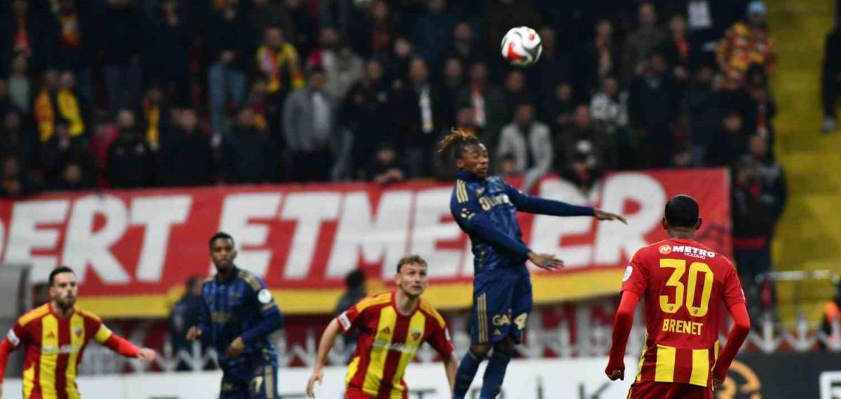 Trendyol Süper Lig: Kayserispor: 0 – Fenerbahçe: 1 (İlk Yarı)