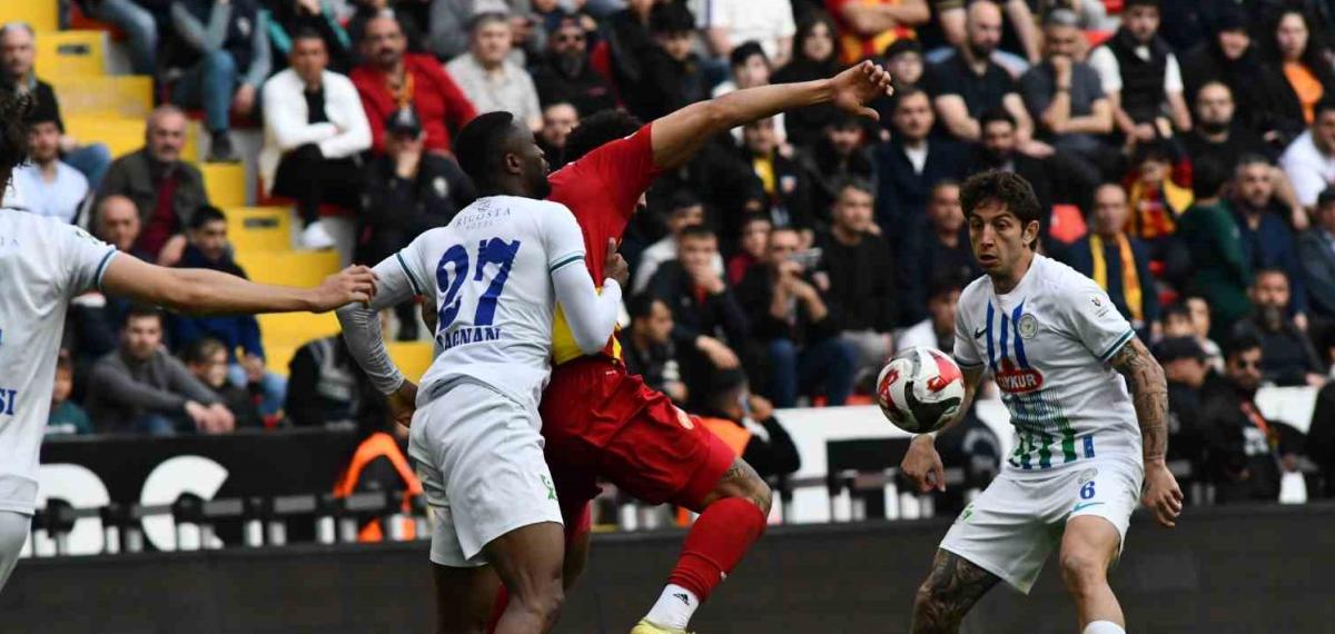Trendyol Süper Lig: Kayserispor: 2 – Çaykur Rizespor: 0 (Maç Sonucu)