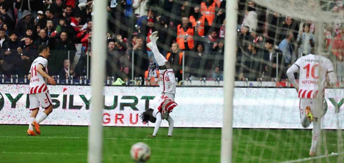 Trendyol Süper Lig: Samsunspor: 2 – Beşiktaş: 1 (Maç Sonucu)