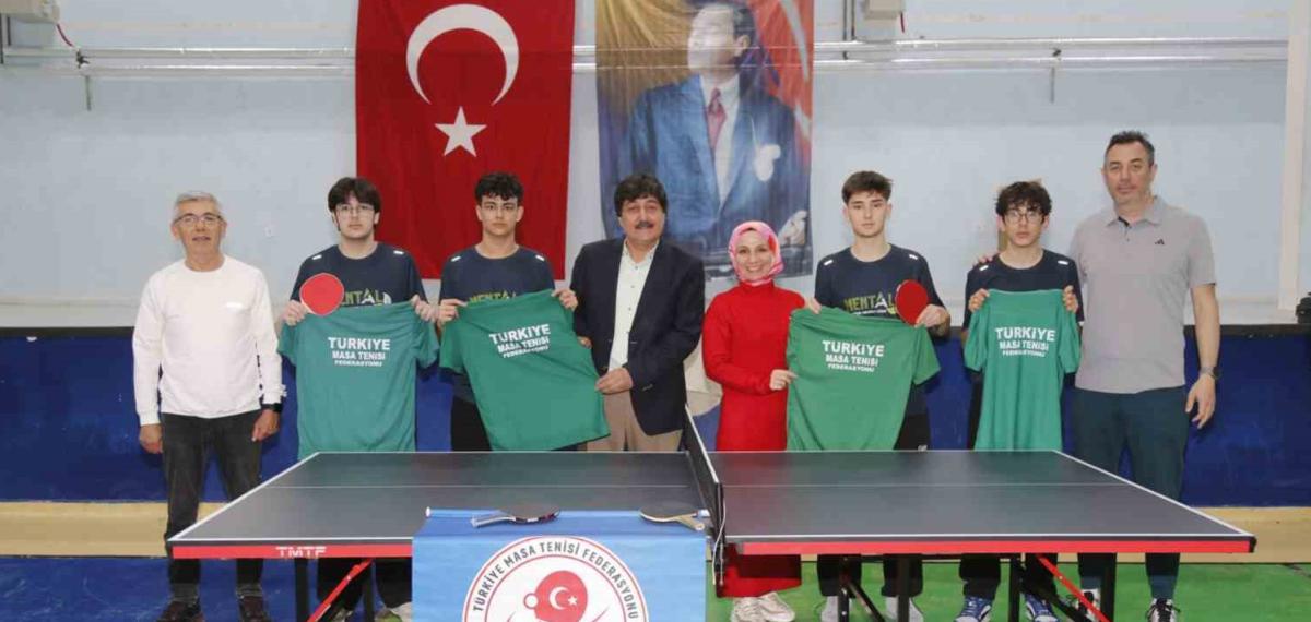 Türkiye Üçüncüsü Menteşe Anadolu Lisesine Federasyondan Tenis Masası