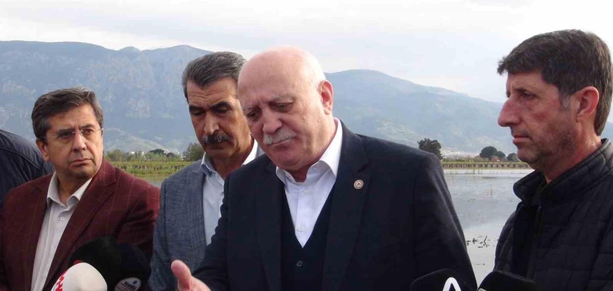 TZOB Genel Başkanı Bayraktar, Manisa’da Su Altında Kalan Tarım Arazilerini İnceledi, Destek Çağrısı Yaptı