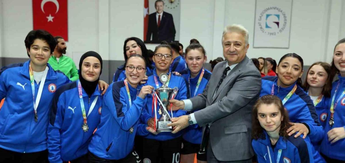Ünilig’de Kupa Sahiplerini Buldu