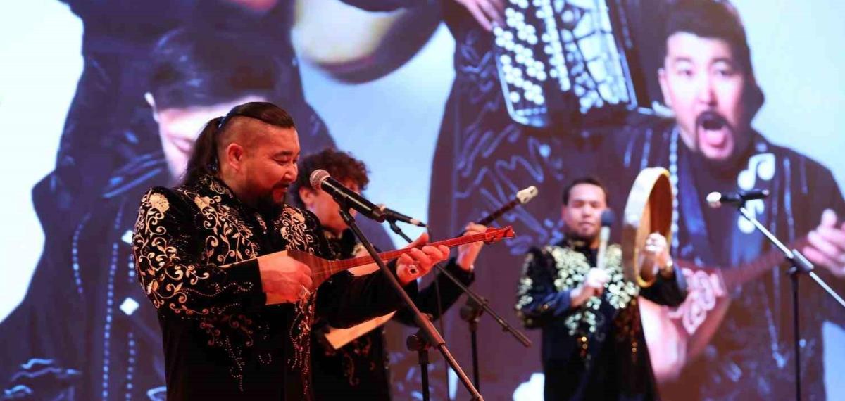 Ünlü Kazak Müzik Grubu Alatau Serileri, Yeni Albümünün Lansmanını Bağcılar’da Yaptı