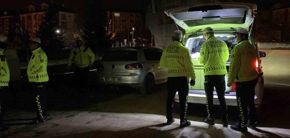Vatandaşların İhbarı Üzerine Yakalandı: Abartı Egzozlu Araç Trafikten Menedildi
