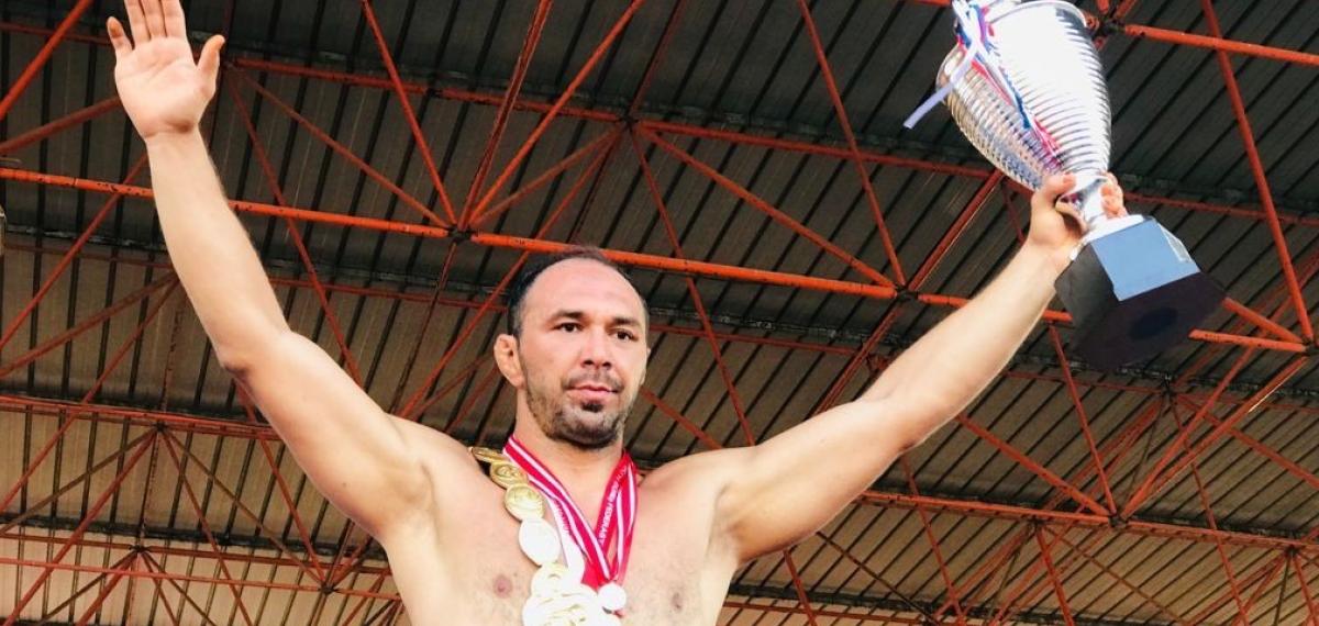 Yağlı Pehlivan Güreşlerinin Efsane İsmi Ali Gürbüz, Kepez Belediyesi’nde