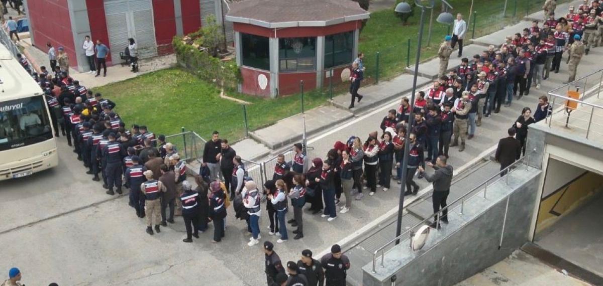 Yasa Dışı Bahis Operasyonunda Yakalanan 81 Şüpheli Adliyeye Sevk Edildi: Yoğun Güvenlik Önlemleri Alındı