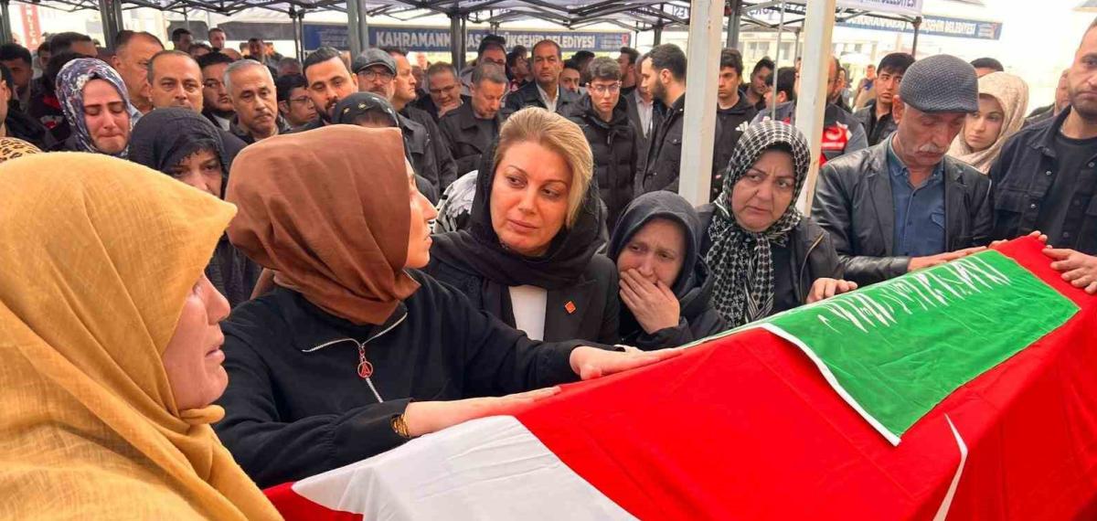 11 Yaşındaki Almina’nın Son Yolculuğunda Annenin Ağıtları Yürek Yaktı