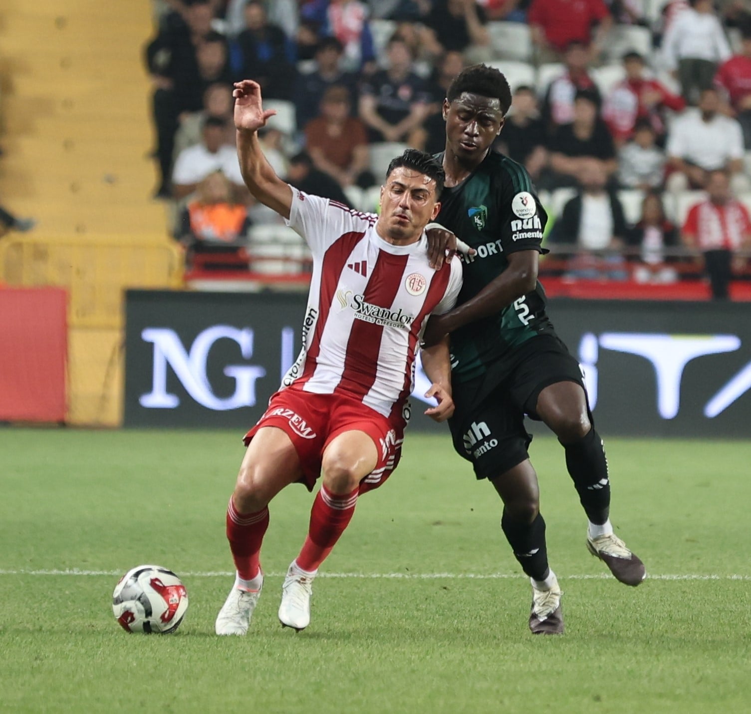 Antalyaspor Süper Lig’e Veda Etti! Kocaelispor Galibiyeti Yetmedi