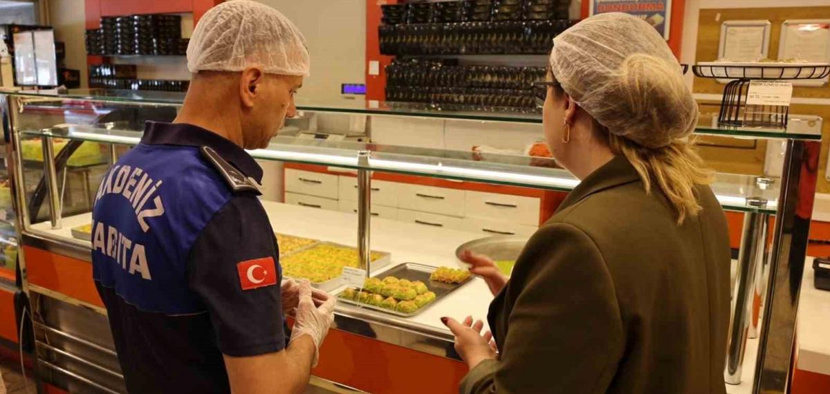Akdeniz’de Bayram Öncesi Gıda Denetimleri Sıkılaştırıldı