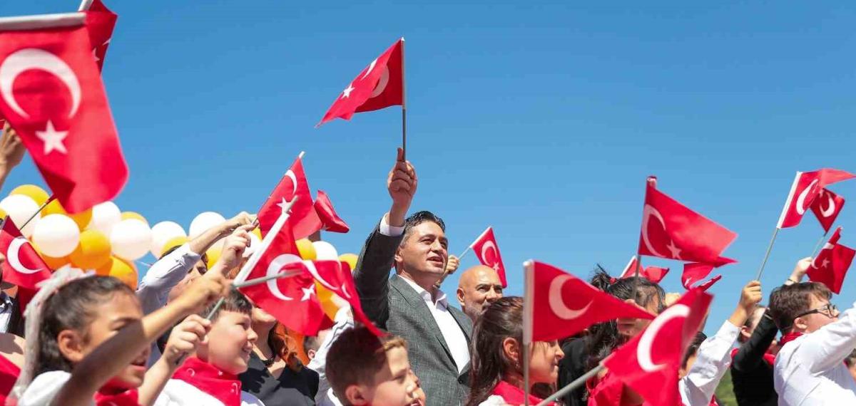 Aliağa’nın Özel Çocuklarından Rengarenk 2. Bahar Şenliği