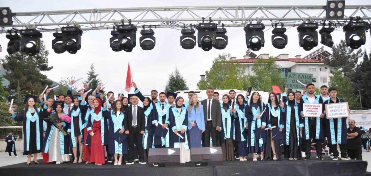 Alkü’de Mezuniyet Heyecanı Başladı