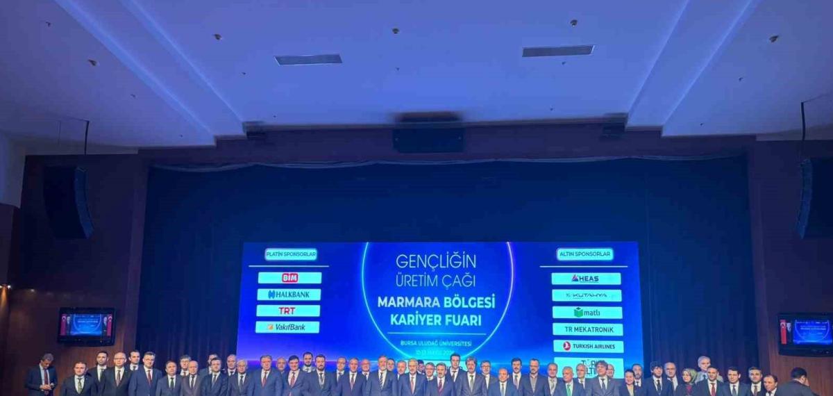 Anadolu Üniversitesi Öğrenci ve Mezunları Marmarakaf’26’da Sektör Temsilcileriyle Buluştu
