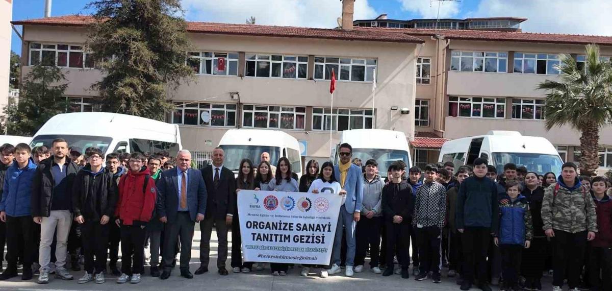Bafra’da Öğrenci ve Veliler Üretim Alanlarını Yerinde Gördü