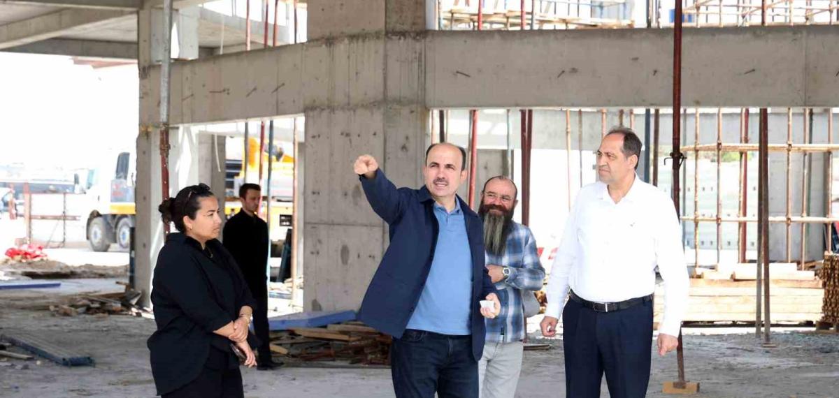 Başkan Altay: “Türbe Arkası Konya’ya Yakışır Bir Hale Dönüşecek”