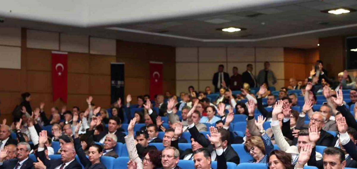 Başkan Aras Kıyı Belediyeler Birliğinde Güven Tazeledi