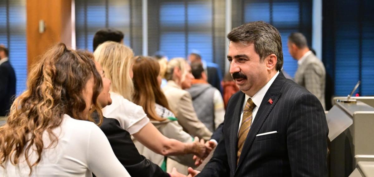 Başkan Oktay Yılmaz Belediye Personeliyle Bayramlaştı