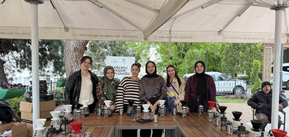 Biri Filtre Kahve Yaptı, Diğeri Türk Kahvesi: Kuşaklar Arası Köprü