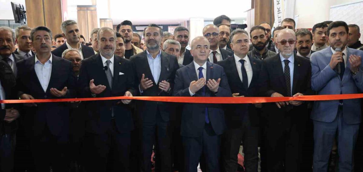 Bölgenin En Kapsamlı İnşaat Fuarı, Elazığ’da Başladı