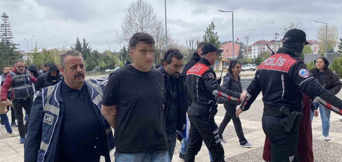 Bolu’da İki Genci Silahla Yaralayan 3 Şüpheli Tutuklandı