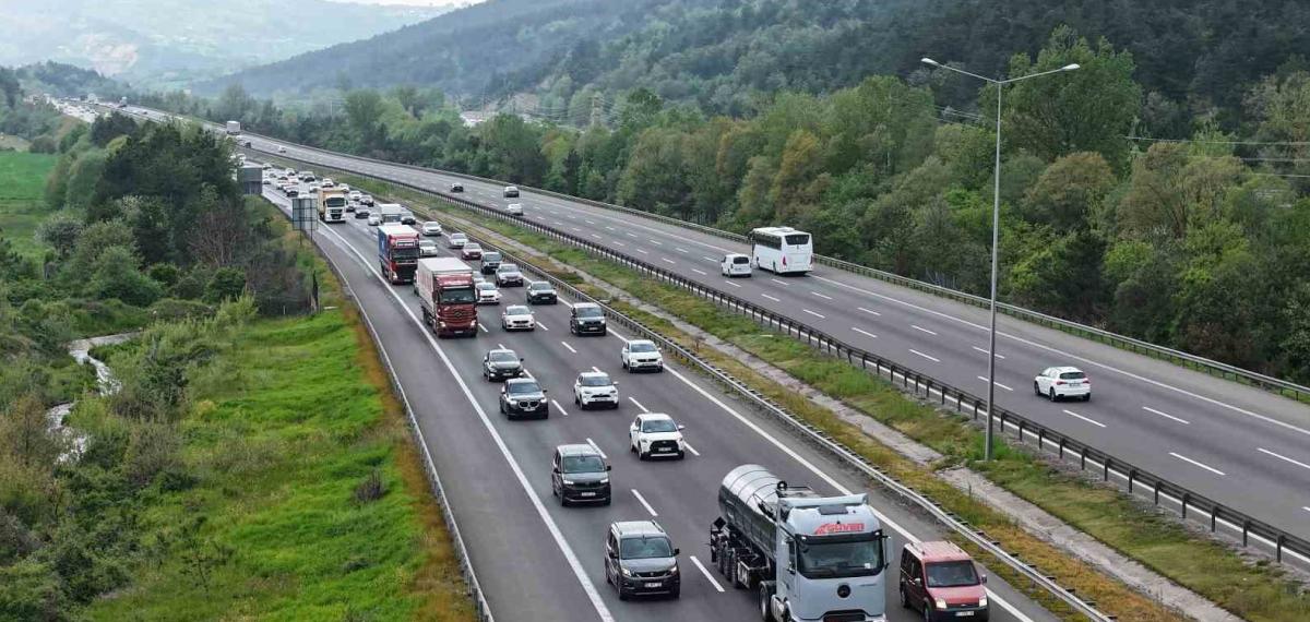 Bolu’da Kurban Bayramı Dönüşü Ağır Vasıtalara Geçit Yok