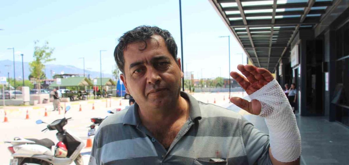 “Bu İşin Vakko’su Benim” Diyen Kasap Kendini Kesti