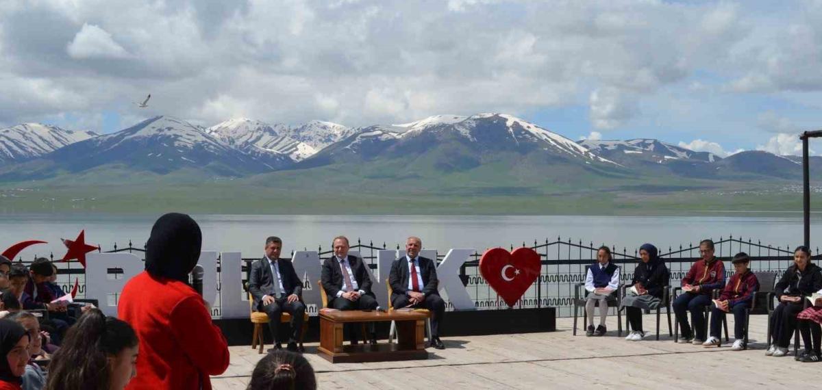 Bulanık’ta “Son Ayı” Mesaisi: Kaymakam Koşansu Öğrencilerle Söyleşide Buluştu