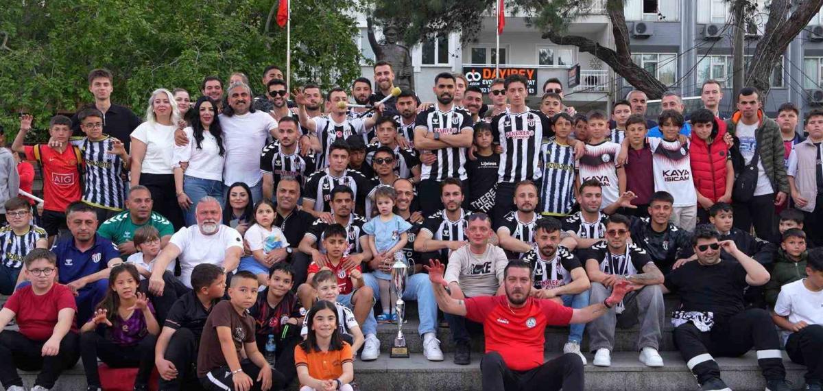 Burhaniye Belediyespor, 25 Maçın Tamamını Kazanarak Şampiyon Oldu
