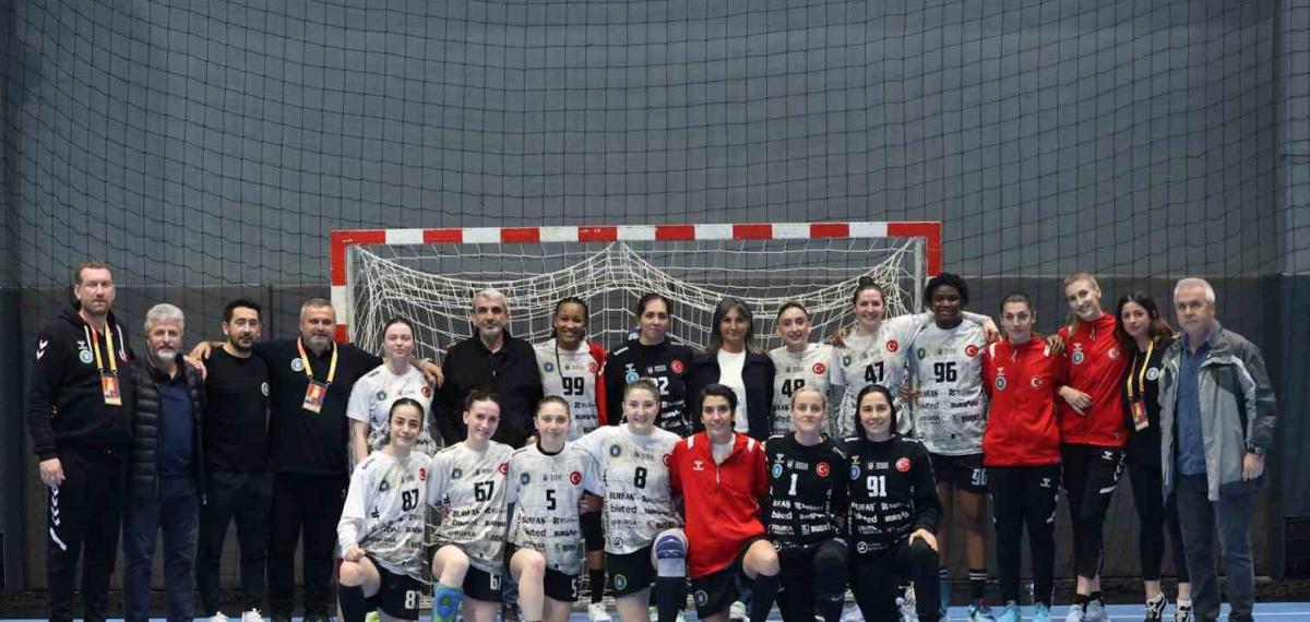 Bursa Büyükşehir Belediyespor Şampiyonluğa Koşuyor