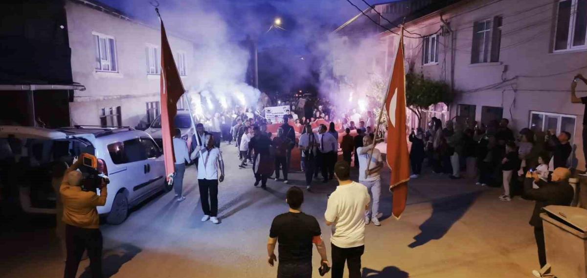 Bursa’da 157 Yıllık “Deve Eğlencesi” Geleneği Yaşatılıyor