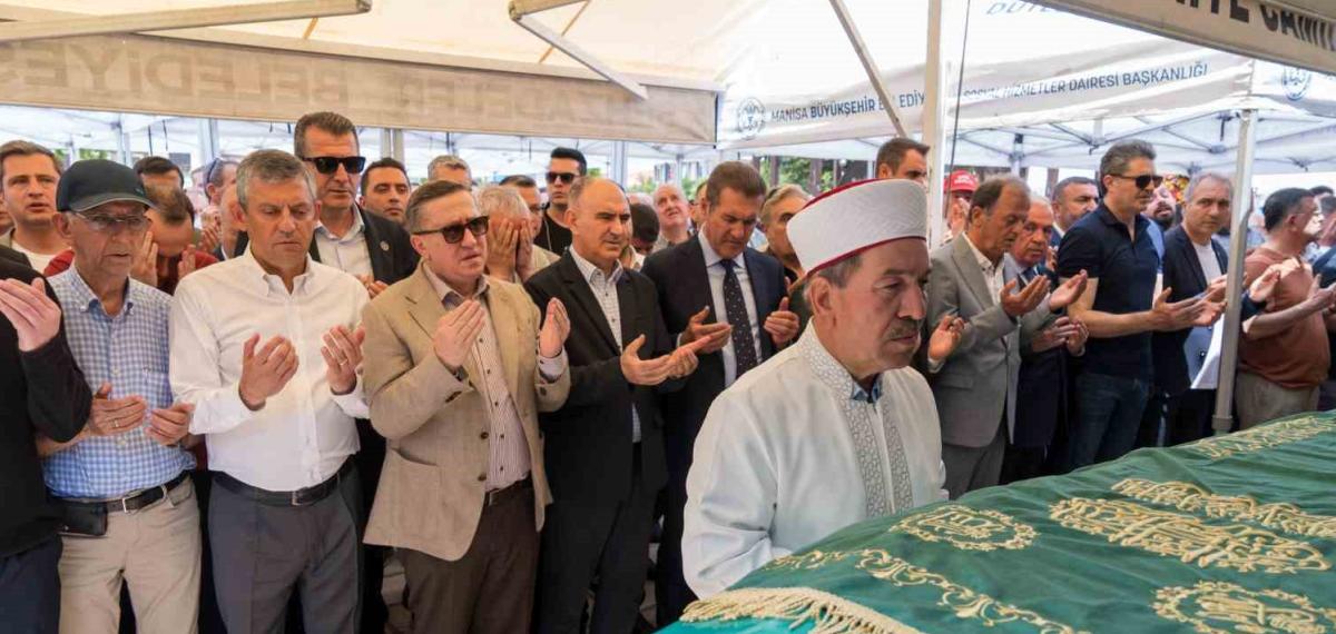 CHP Grup Başkanı Özel’in Amcası Son Yolculuğuna Uğurlandı