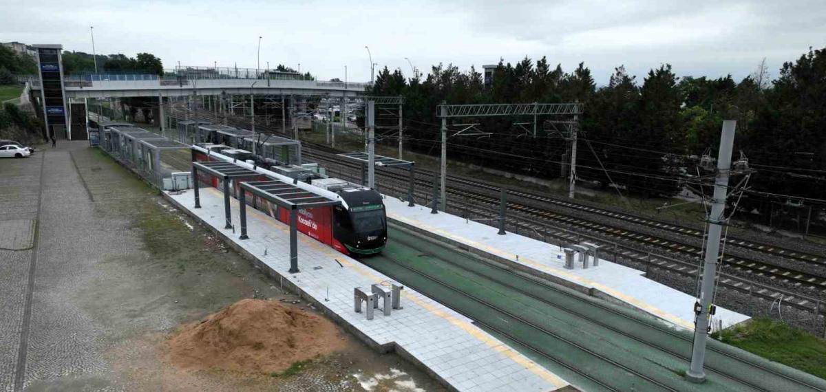 “Çift Dizi Tramvay” Projesinde 14 İstasyonun Peronu Uzatılıyor