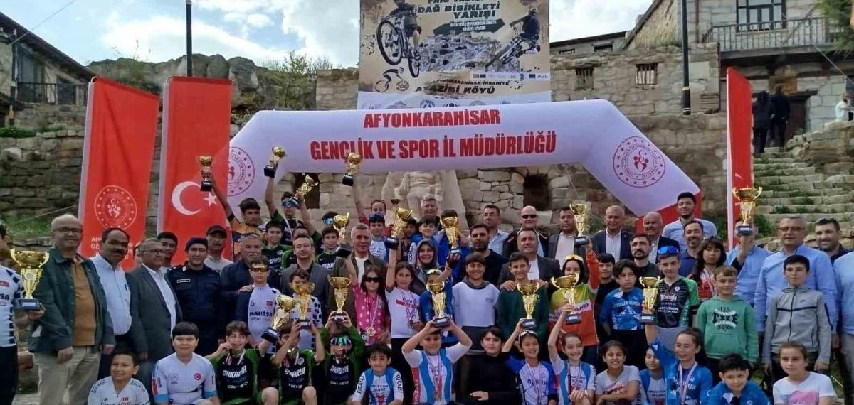 Dadaşlar Madalyaya Pedalladılar