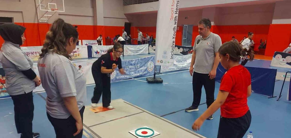 Denizli’de Rekabet Dolu 19 Mayıs Hemsball Turnuvası Tamamlandı