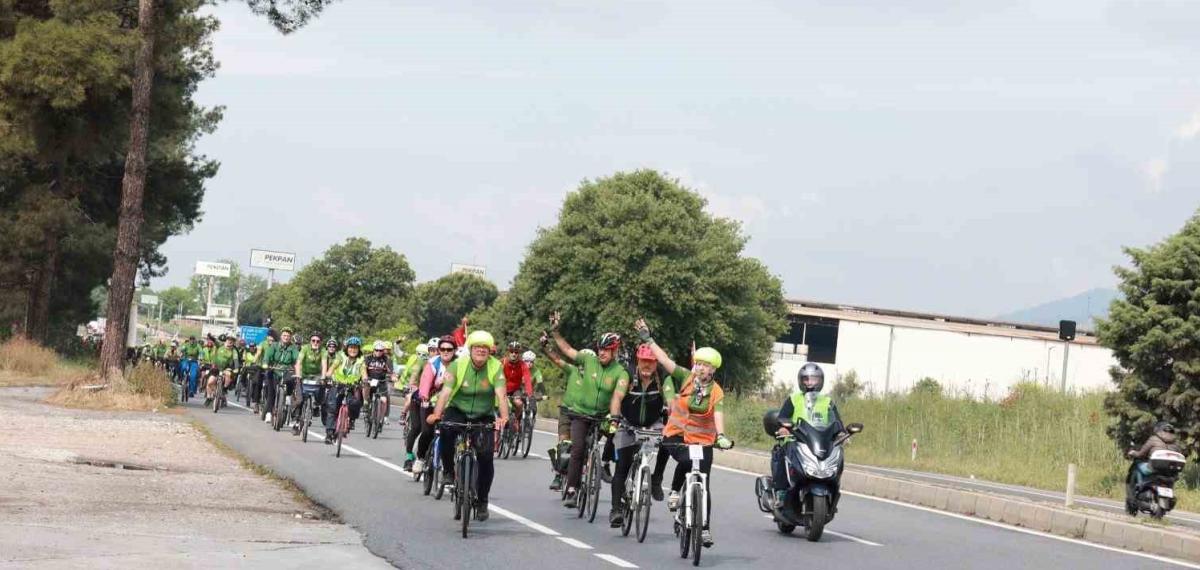 Efeler’de Pedallar Tarihe Dönüyor