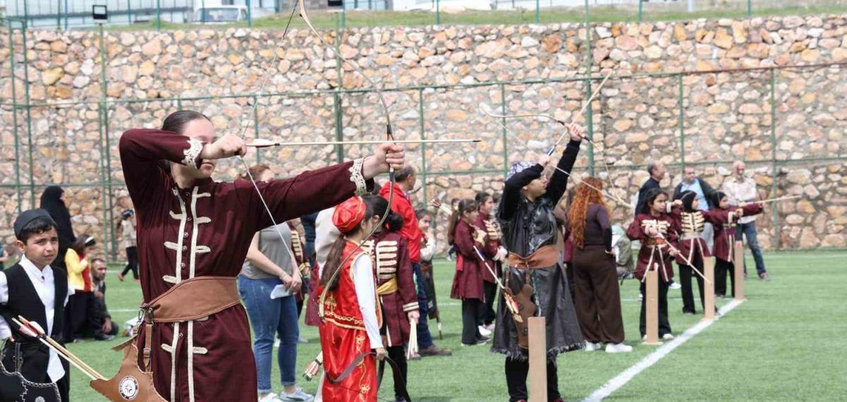Elazığ’da Okul Sporlarında Büyük Heyecan