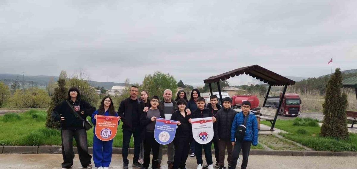 Erzincanlı Satranç Sporcuları Türkiye Finallerine Hazırlanıyor