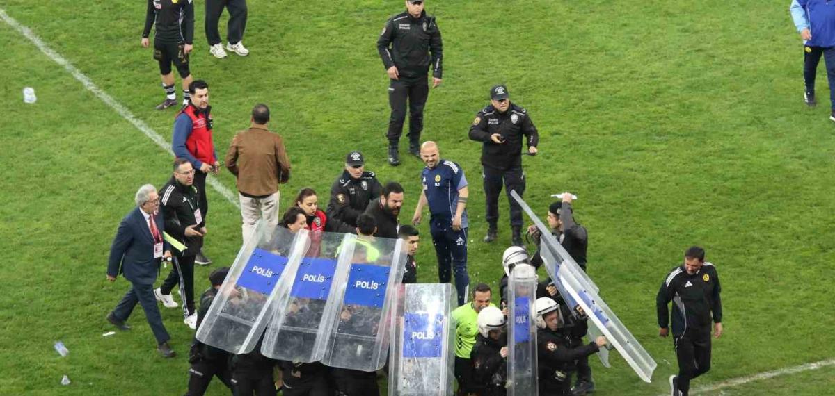 Eskişehir’de Play-Off Mücadelesi Olaylı Bitti