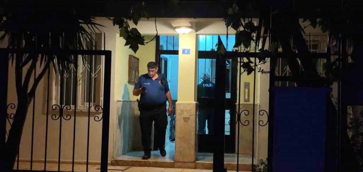 Evde Ölü Bulunan 16 Yaşındaki Çocuğun Cenazesi Teslim Alındı