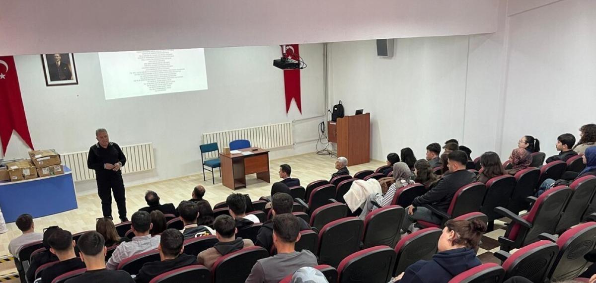 Hisarcık Myo’da  “İsg Kariyer Köprüsü: Okuldan Sahaya” Başlıklı Söyleşi Düzenlendi
