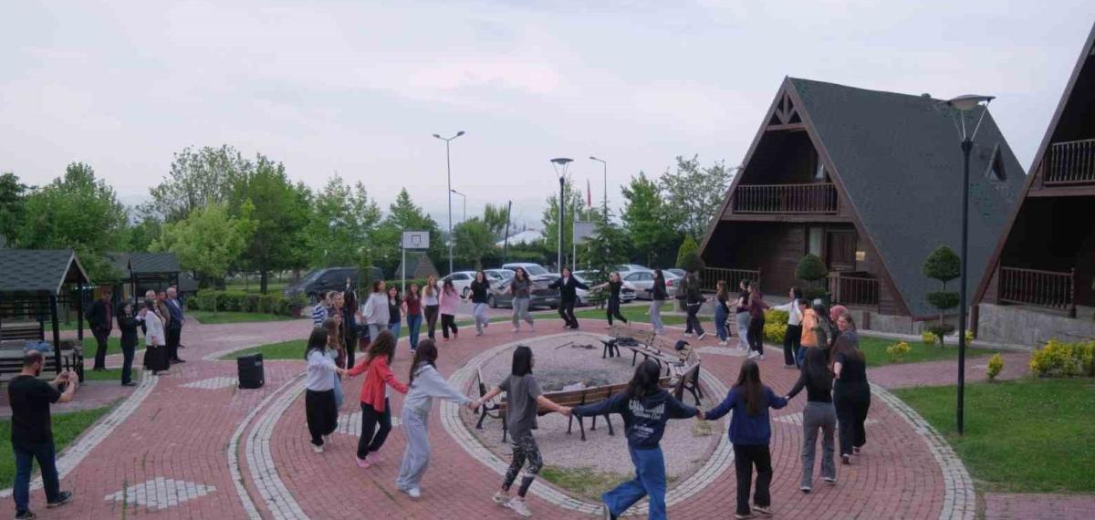 İnegöl’de Gençlerin Bilim Kampı Başladı